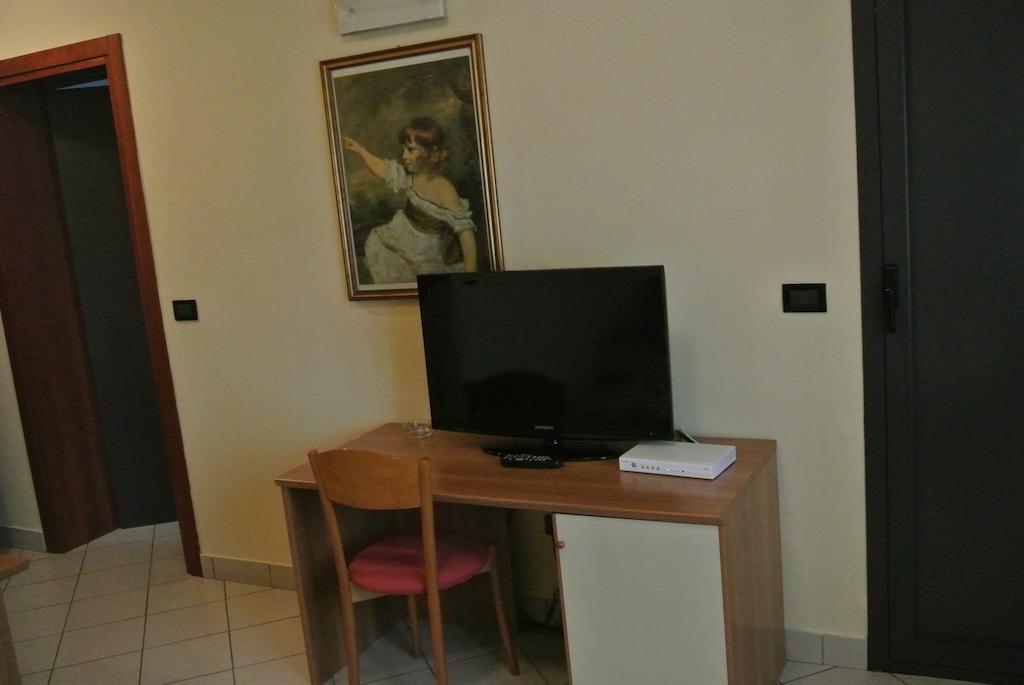 Arlecchino Hotel Castel San Pietro Terme Exterior photo
